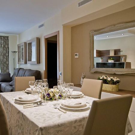 Tendency Sagrada Familia Deluxe บาร์เซโลนา ภายนอก รูปภาพ